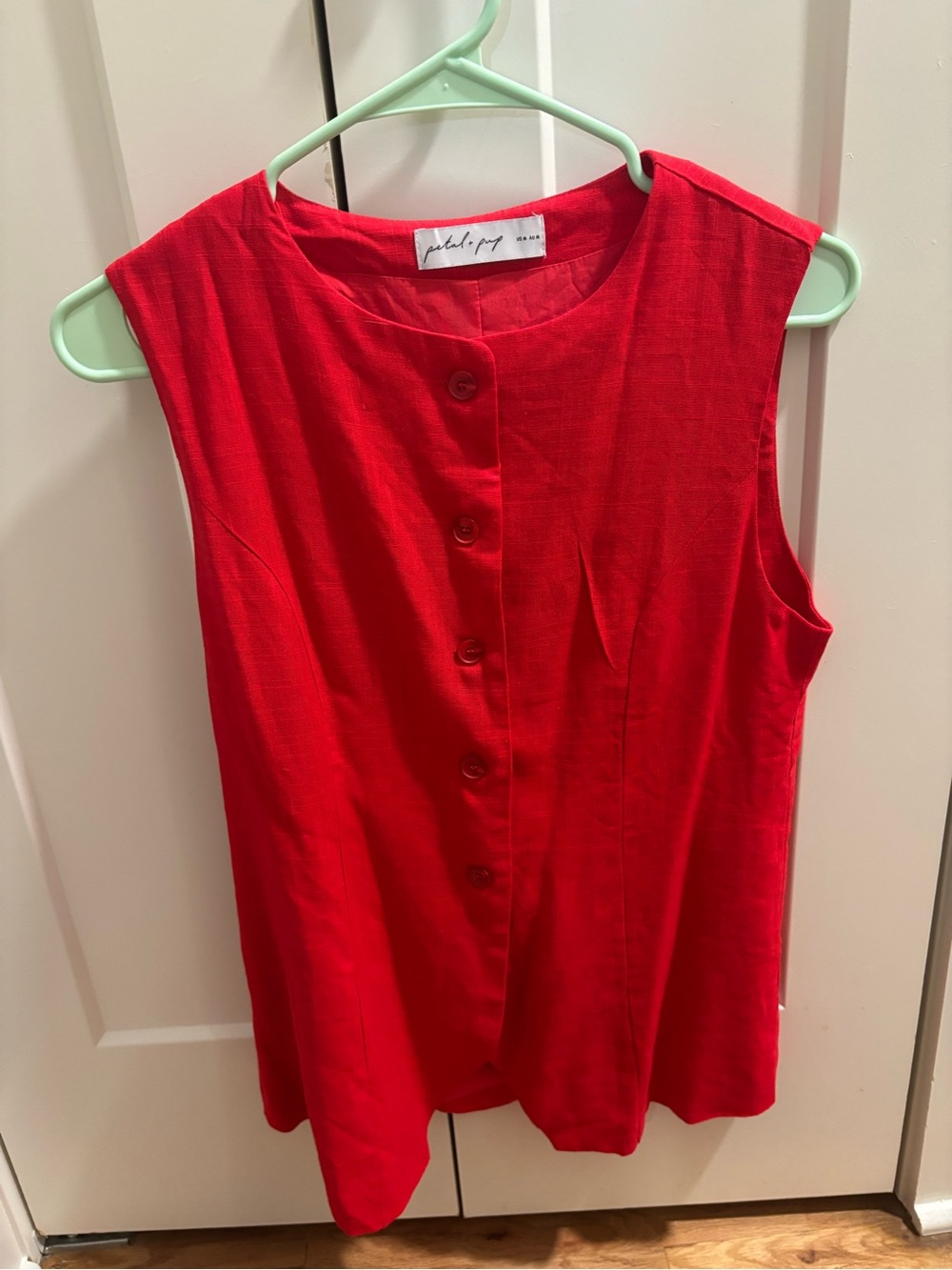 Petal & Pup Red Sleeveless Button-Front Top